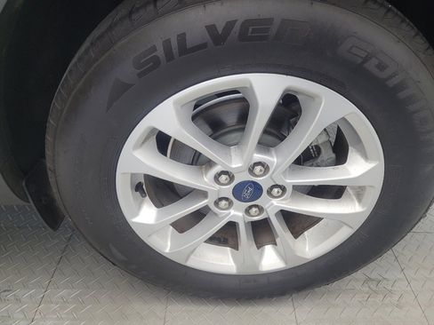 Used 2020 Ford Escape SE FWD image 31
