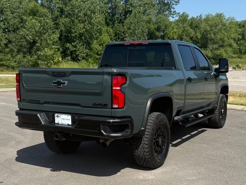 Used 2025 Chevrolet Silverado 2500 ZR2 w/ LPO, Dark Essentials Package AWD/4WD image 2