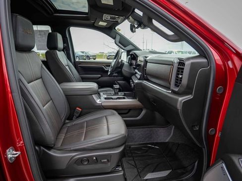 Used 2025 Chevrolet Silverado 1500 High Country w/ High Country Premium Package AWD/4WD image 24
