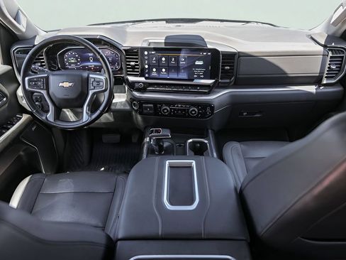 Used 2022 Chevrolet Silverado 1500 LTZ AWD/4WD image 29