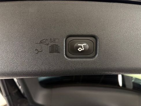 Used 2024 Lincoln Nautilus Premier w/ Equipment Group 102A AWD/4WD image 41