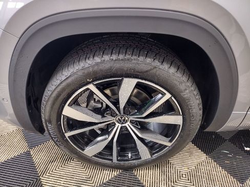 New 2026 Volkswagen Atlas Cross Sport SEL Premium R-Line image 5