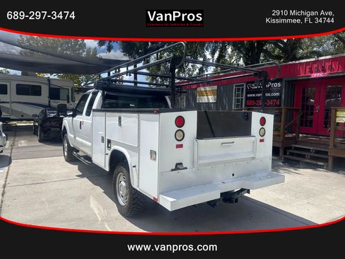 Used 2013 Ford F250 XL w/ Skid Plate Pkg image 3