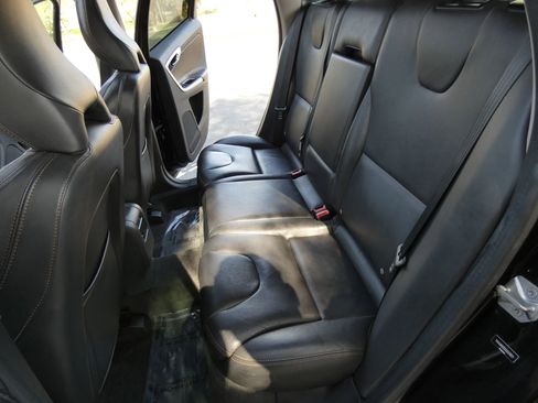 Used 2017 Volvo XC60 T5 Dynamic w/ Preferred Option Package image 41