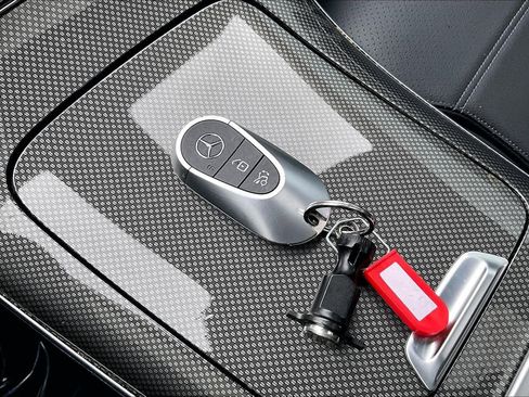 Used 2023 Mercedes-Benz C 300 4MATIC Sedan image 15