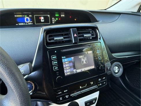 Used 2016 Toyota Prius Two FWD image 43