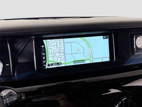 Used 2019 Rolls-Royce Phantom Sedan RWD image 18