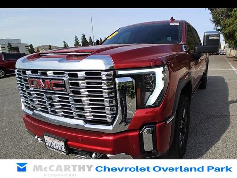 Used 2024 GMC Sierra 2500 Denali w/ Denali Reserve Package image 6