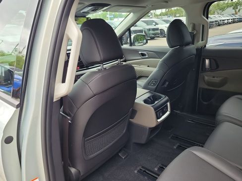 New 2026 Kia Carnival SX FWD image 17