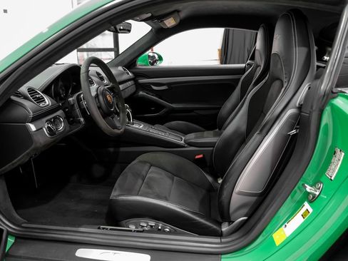 Used 2022 Porsche 718 Cayman GT4 RWD image 7