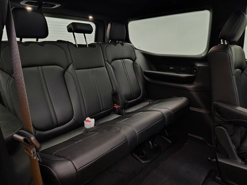 New 2026 Jeep Grand Wagoneer Limited AWD/4WD image 28