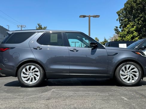 Used 2025 Land Rover Discovery S AWD/4WD image 7