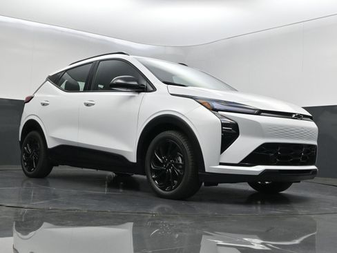 New 2027 Chevrolet Bolt RS FWD image 35