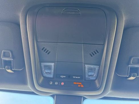 Used 2023 Chevrolet Equinox RS AWD/4WD image 26