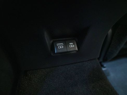 Used 2025 Toyota Camry SE w/ Convenience Package AWD/4WD image 33