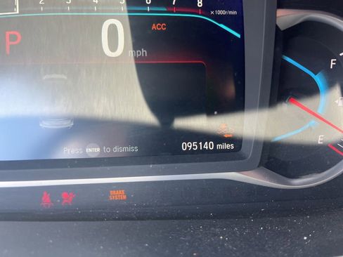 Used 2020 Honda Pilot Touring image 5