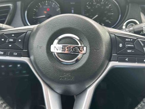 Used 2020 Nissan Rogue SL AWD/4WD image 25