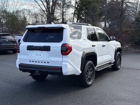 Used 2025 Toyota 4Runner SR5 image 2