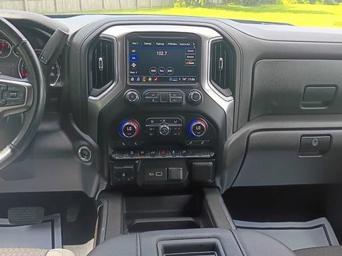 Used 2021 Chevrolet Silverado 1500 RST w/ Convenience Package II AWD/4WD image 13