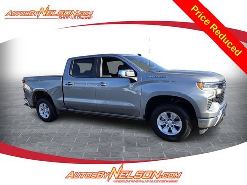 Used 2025 Chevrolet Silverado 1500 LT AWD/4WD image 1