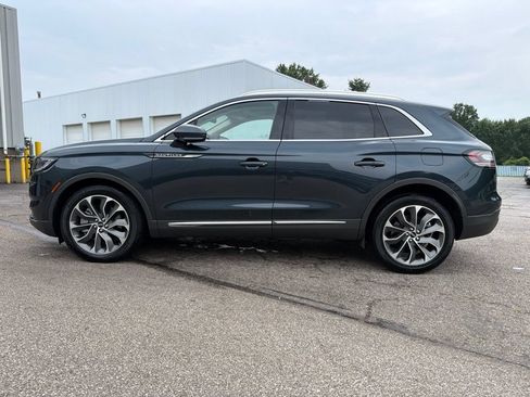 Used 2023 Lincoln Nautilus Reserve AWD/4WD image 10