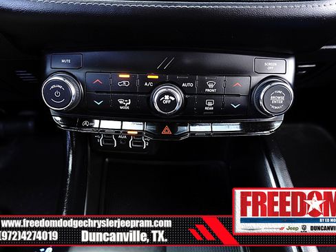 Used 2021 Dodge Durango SXT w/ 3rd Row Seating Group RWD image 23
