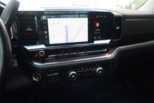 Used 2024 GMC Sierra 3500 SLE w/ SLE Convenience Package RWD image 10