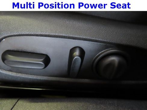 Used 2023 Chevrolet Malibu LT image 19