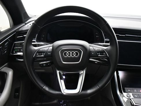 Used 2022 Audi Q7 3.0T Premium Plus w/ Premium Plus Package AWD/4WD image 9