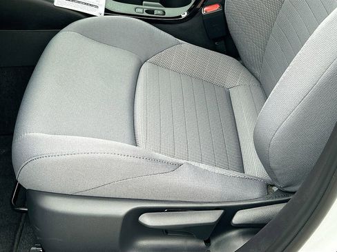New 2025 Toyota Corolla SE FWD image 19