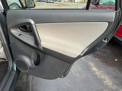 Used 2011 Toyota RAV4 4WD image 35