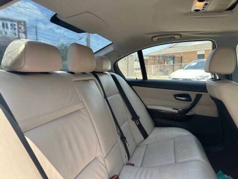 Used 2011 BMW 328i Sedan RWD image 9