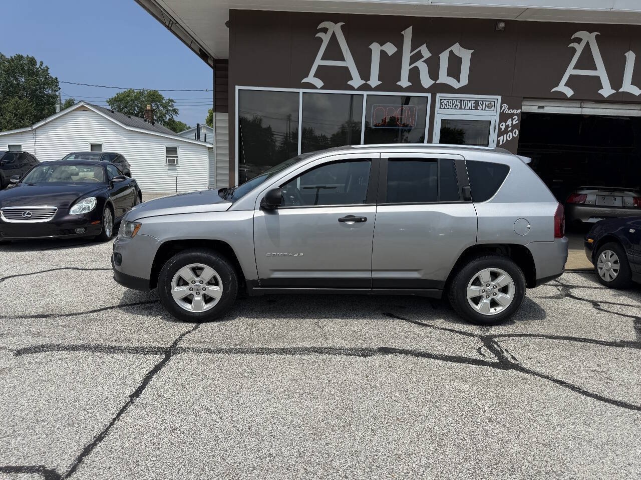Used 2014 Jeep Compass Sport FWD image 6
