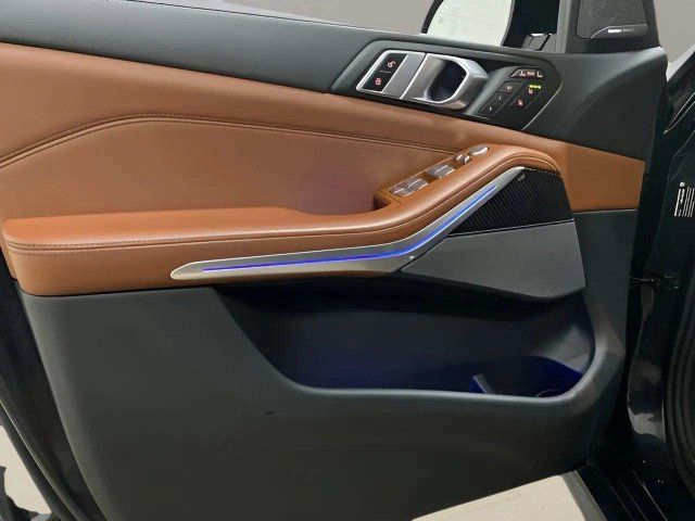 Used 2024 BMW X7 M60i w/ Executive Package AWD/4WD image 15
