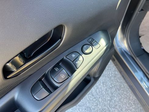 New 2025 Nissan Kicks Play S image 12