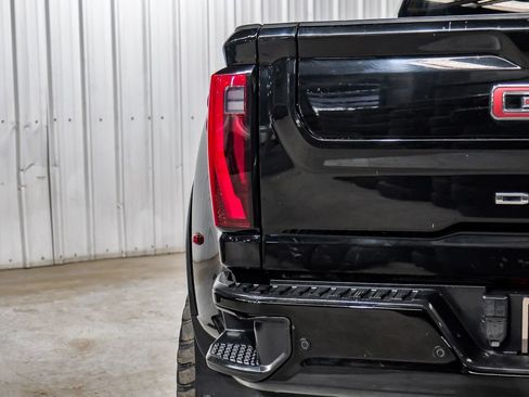 Used 2024 GMC Sierra 3500 Denali w/ Denali Reserve Package AWD/4WD image 49