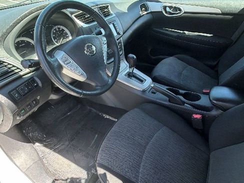 Used 2015 Nissan Sentra SV w/ Style Package FWD image 10