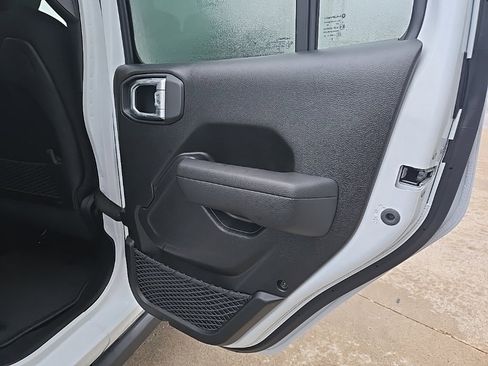 New 2026 Jeep Gladiator Mojave image 82