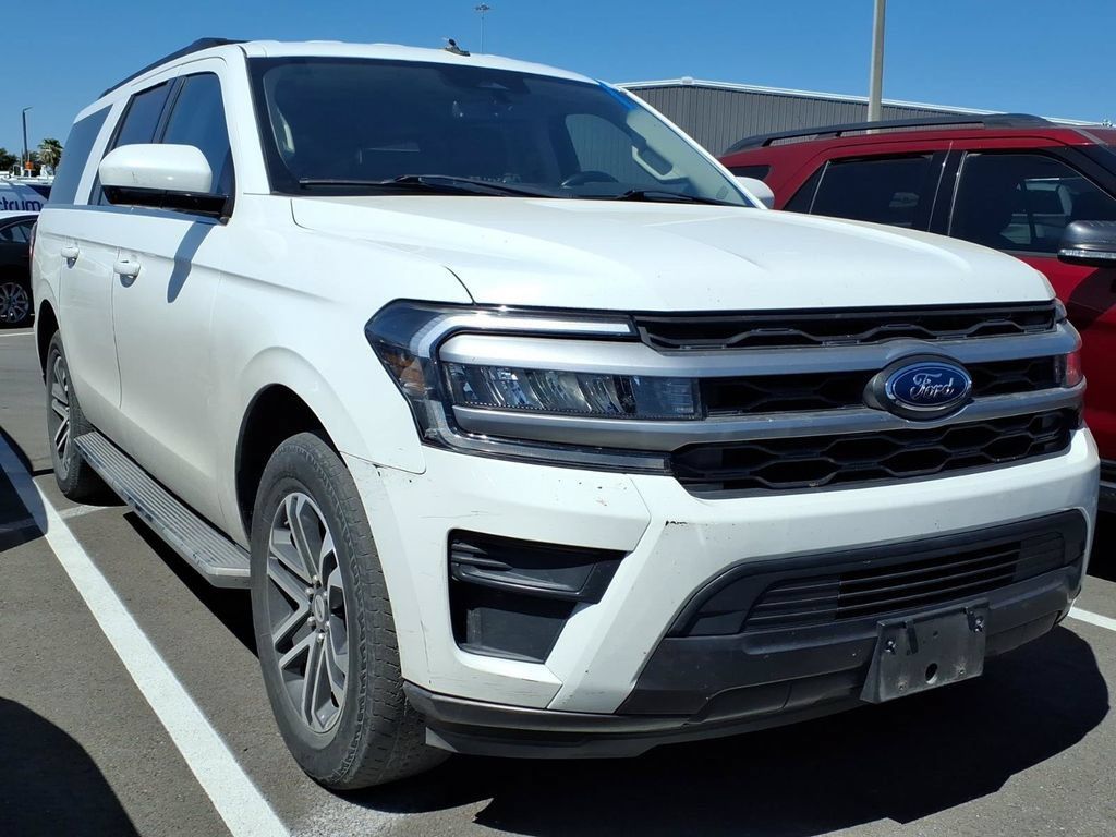 Used 2022 Ford Expedition Max XLT RWD image 1