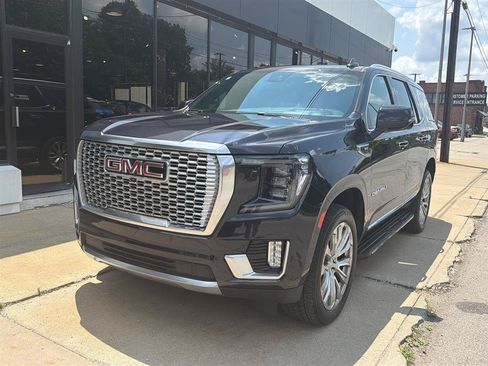 Used 2024 GMC Yukon Denali AWD/4WD image 1