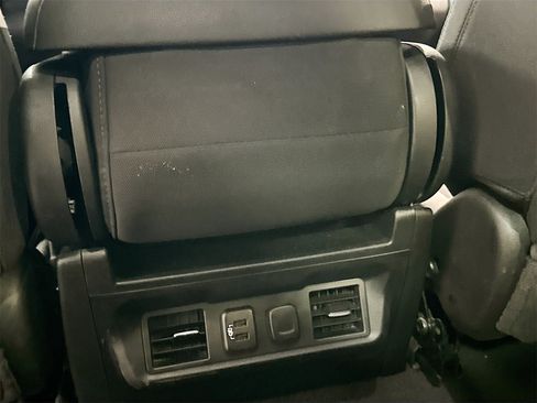 Used 2021 Chevrolet Silverado 1500 RST w/ Z71 Off-Road Package image 24