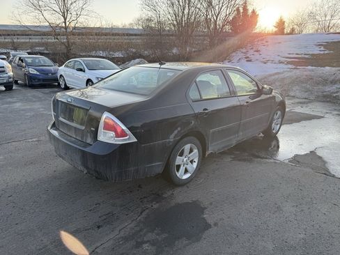 Used 2007 Ford Fusion SE image 3
