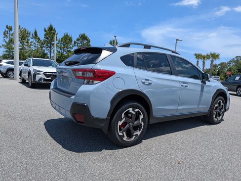 Used 2022 Subaru Crosstrek 2.5i Limited w/ Moonroof Package 2 AWD/4WD image 4