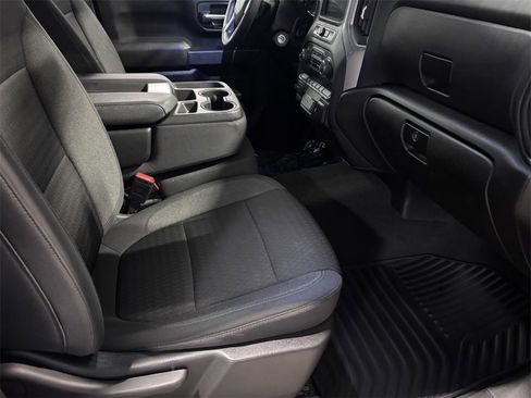 Used 2023 Chevrolet Silverado 2500 Custom w/ Custom Value Package image 17