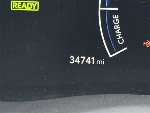 Used 2025 Toyota Camry SE image 16