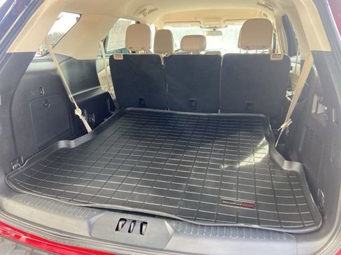 Used 2021 Ford Explorer XLT w/ Equipment Group 202A image 27