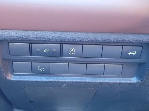 New 2026 Mitsubishi Outlander SEL FWD image 31