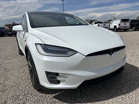 Used 2018 Tesla Model X P100D AWD/4WD image 2
