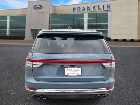 New 2026 Lincoln Aviator Reserve image 6