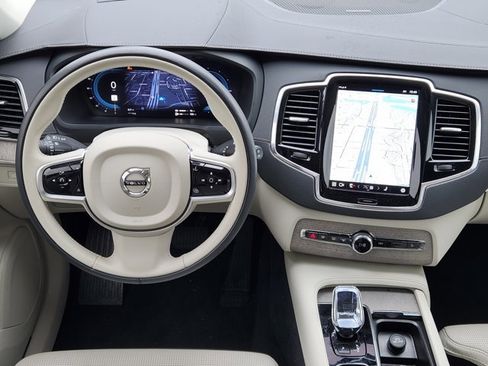 Used 2025 Volvo XC90 T8 Ultra w/ Protection Package Premier image 25